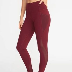 Old navy Side-Pocket Compression Legging